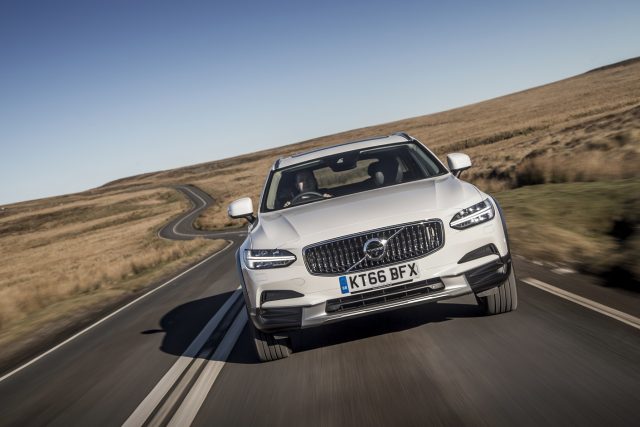 V90_D4_AWD_Cross_Country_011